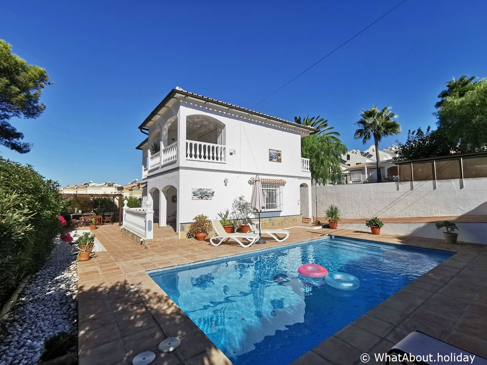 Villa Valentina, Ferienhaus am Meer in Spanien