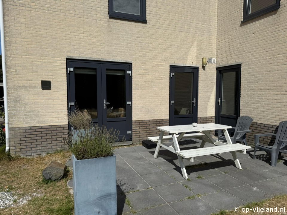 WadsApp (Eureka 13). 