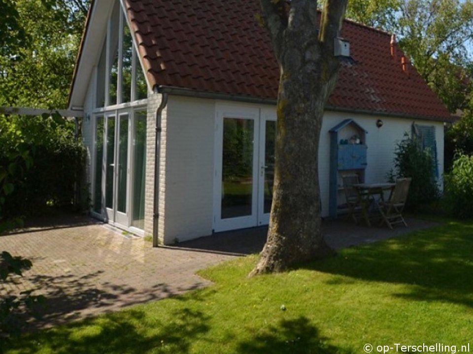 buitenaanzicht Knus (Midsland)