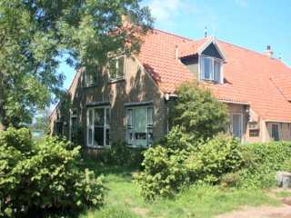 buitenaanzicht &acute;t Voorhuis Baaiduinen